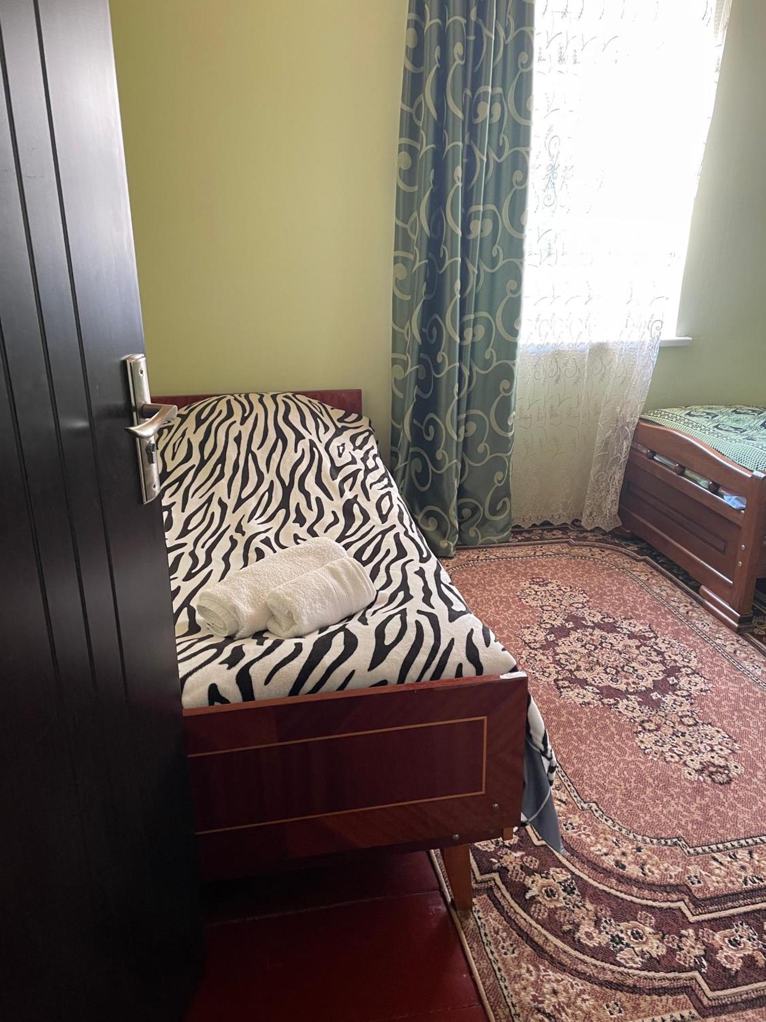 Guesthouse "Megi" Mestia Dış mekan fotoğraf