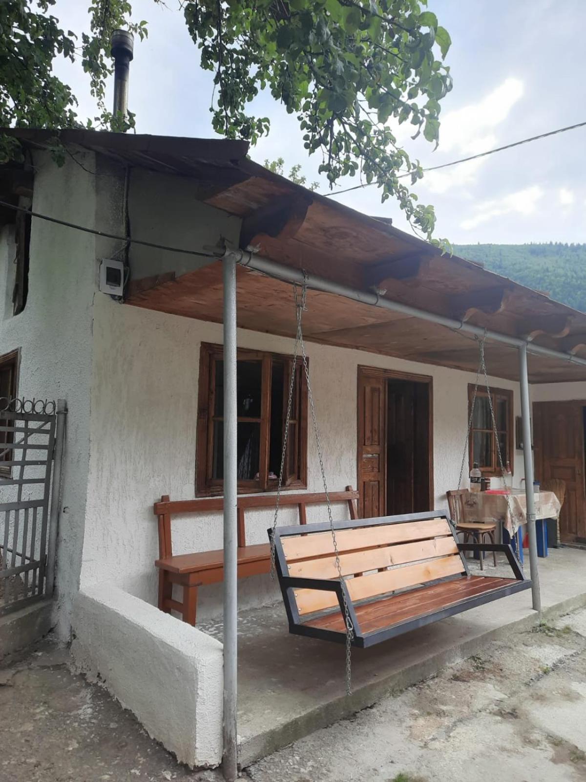 Guesthouse "Megi" Mestia Dış mekan fotoğraf